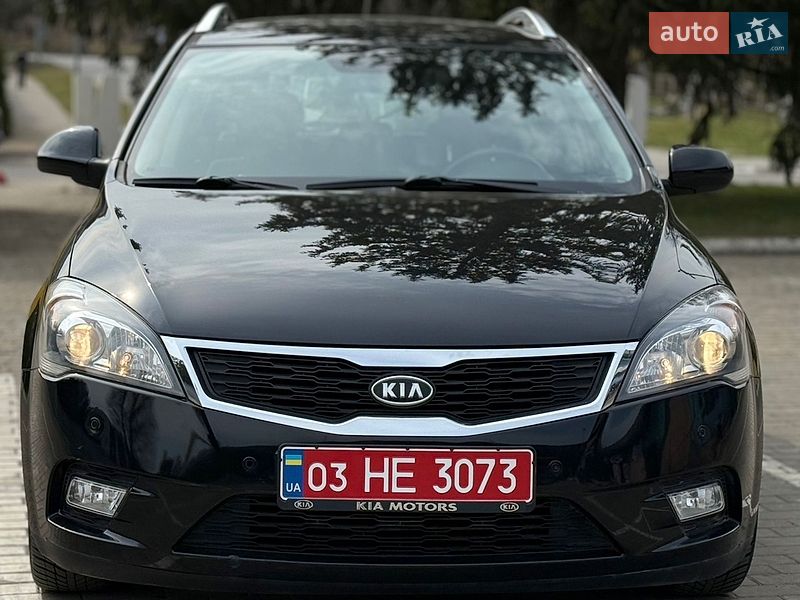 Універсал Kia Ceed 2011 в Луцьку