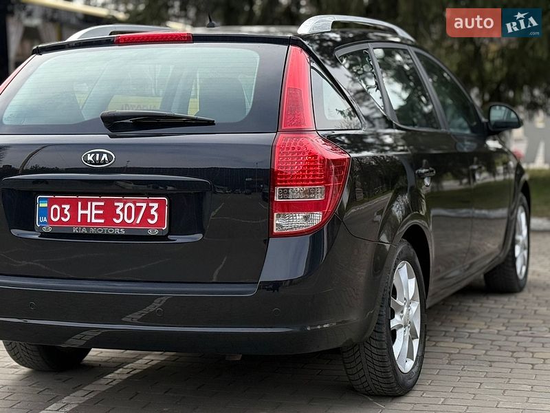 Універсал Kia Ceed 2011 в Луцьку