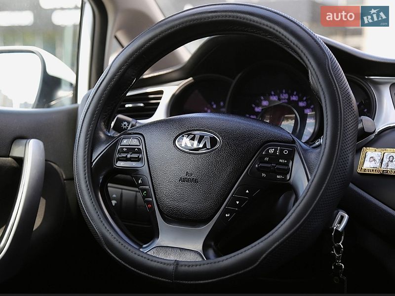 Универсал Kia Ceed 2015 в Киеве