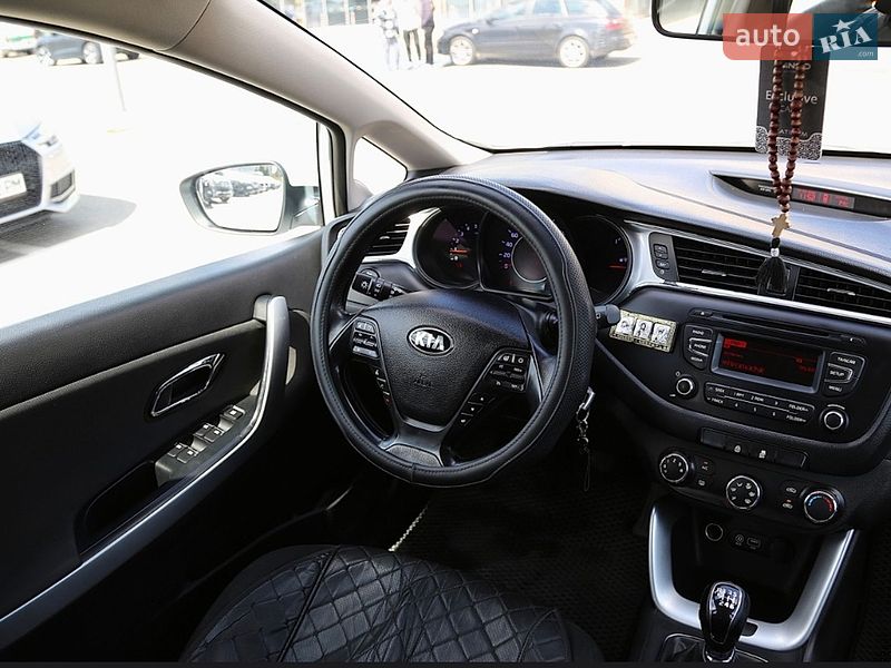 Универсал Kia Ceed 2015 в Киеве