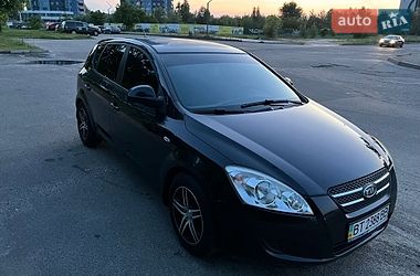 Хетчбек Kia Ceed 2008 в Києві