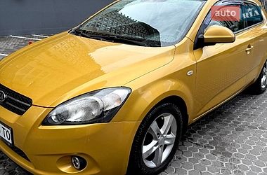 Хетчбек Kia Ceed 2009 в Одесі