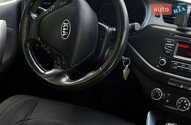 Хэтчбек Kia Ceed 2012 в Запорожье