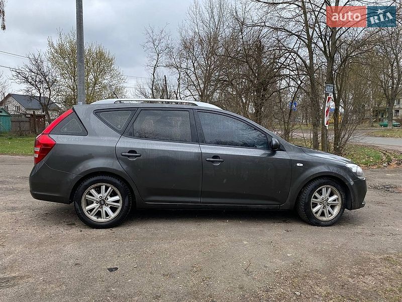 Універсал Kia Ceed 2011 в Чернігові фото 4 Універсал Kia Ceed 2011 в Чернігові