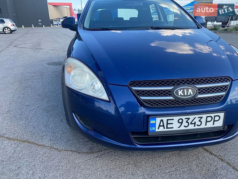 Хэтчбек Kia Ceed 2007 в Харькове