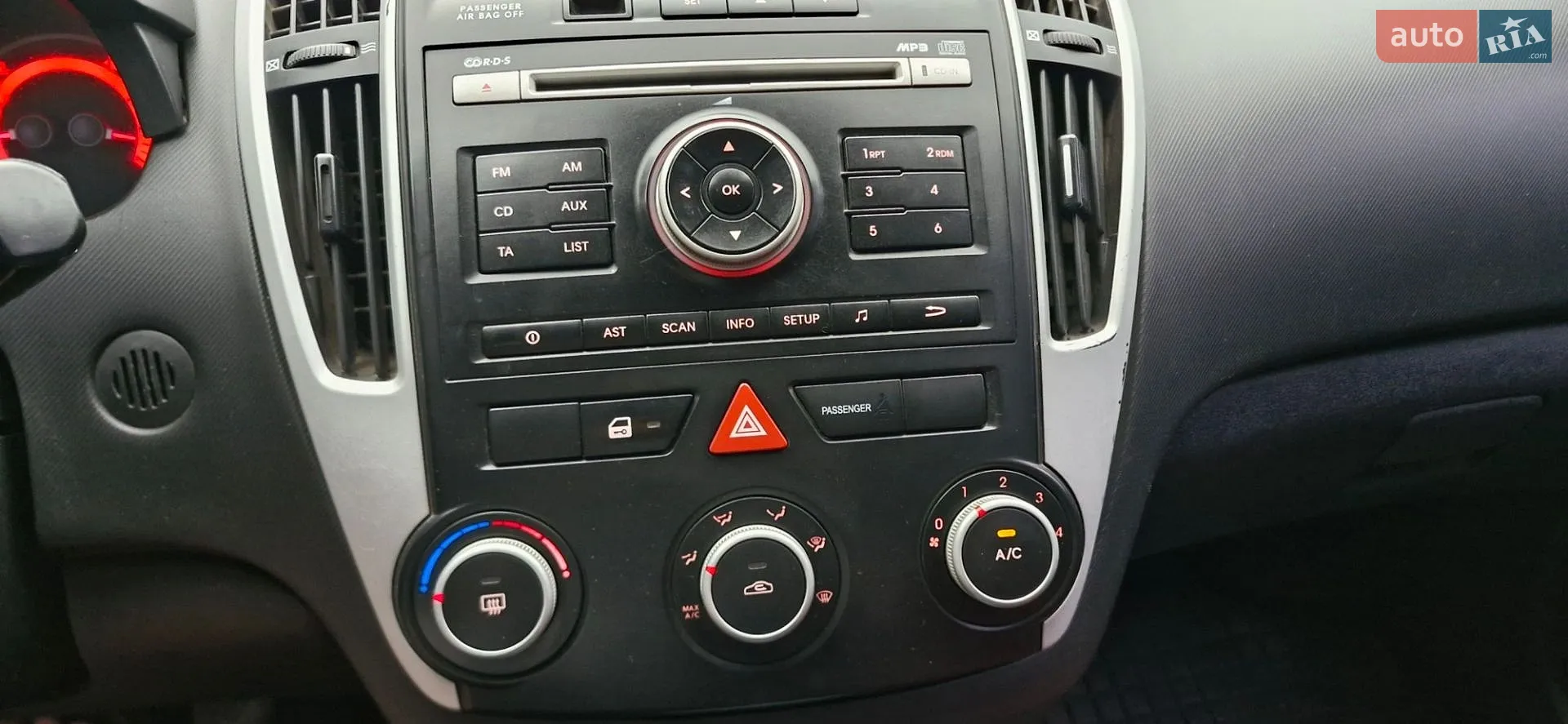 2010 Kia Cee'd - мініатюра 11