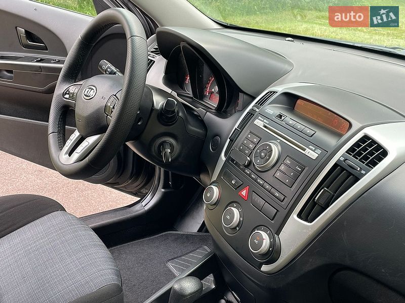 Универсал Kia Ceed 2012 в Житомире