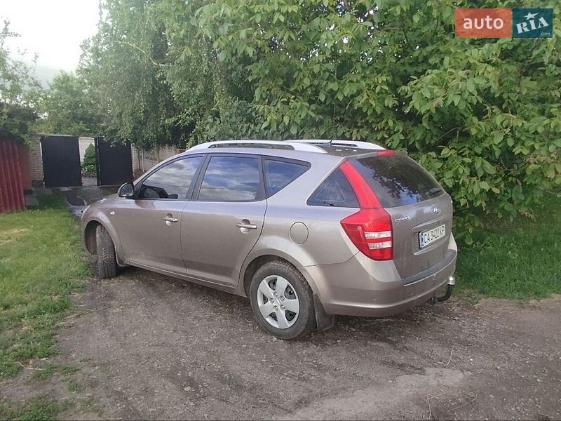 Универсал Kia Ceed 2008 в Умани