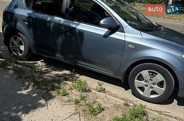 Хетчбек Kia Ceed 2009 в Сумах Хетчбек Kia Ceed 2009 в Сумах