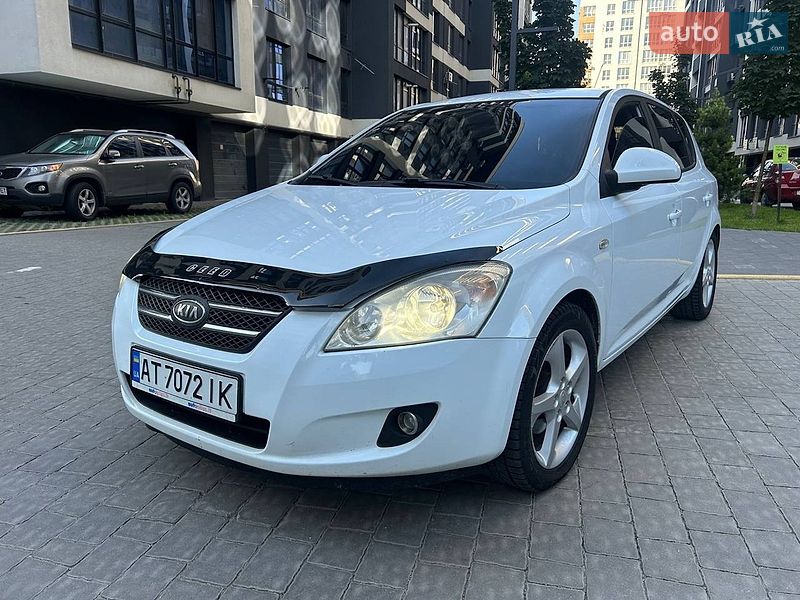 Хэтчбек Kia Ceed 2007 в Львове