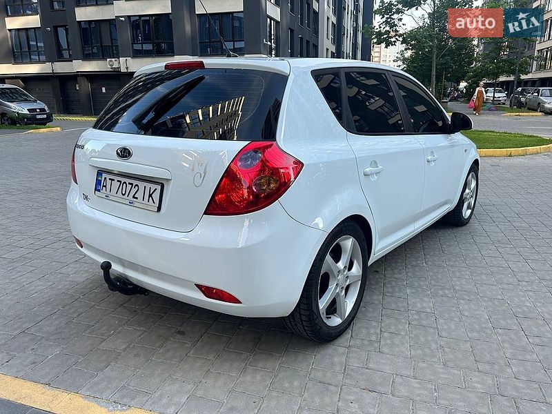 Хэтчбек Kia Ceed 2007 в Львове