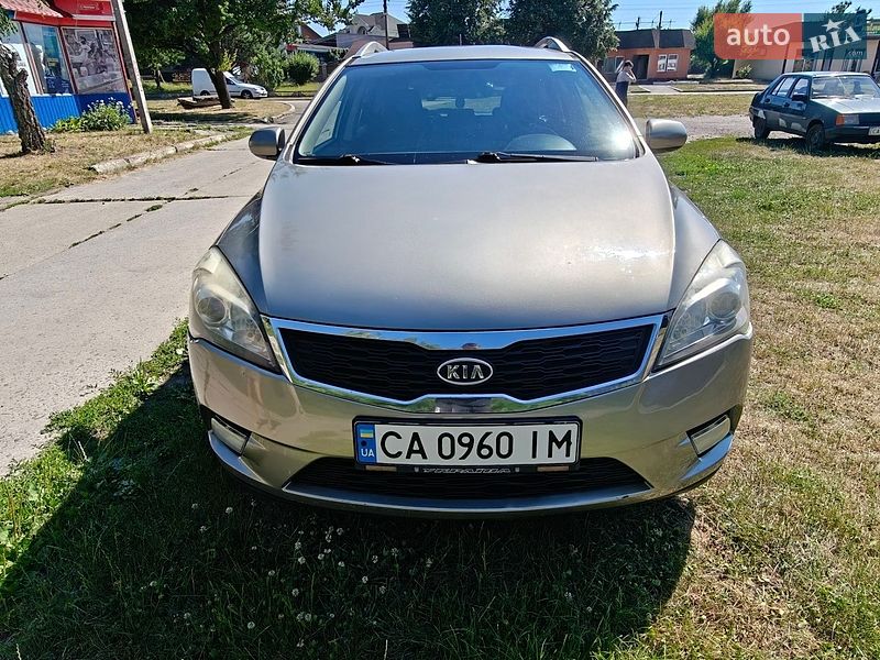 Універсал Kia Ceed 2010 в Золотоноші фото 6 Універсал Kia Ceed 2010 в Золотоноші