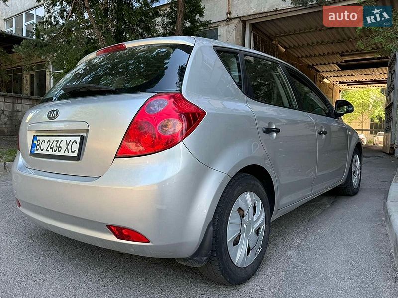 Хетчбек Kia Ceed 2008 в Львові
