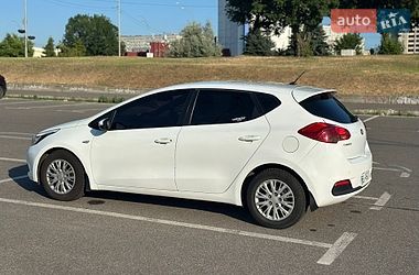 Хэтчбек Kia Ceed 2012 в Киеве