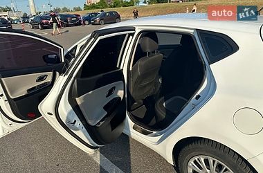 Хэтчбек Kia Ceed 2012 в Киеве
