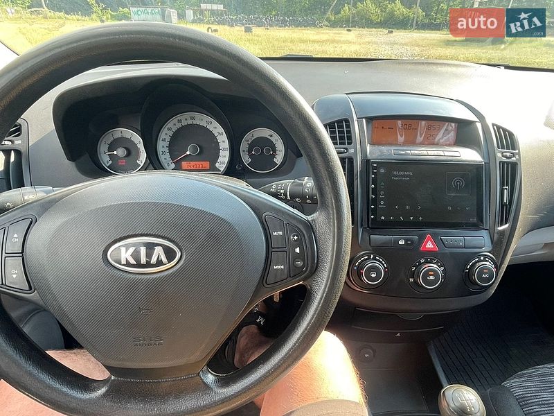 Универсал Kia Ceed 2008 в Ивано-Франковске