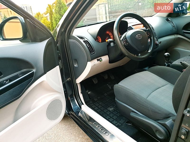 Хэтчбек Kia Ceed 2007 в Ивано-Франковске