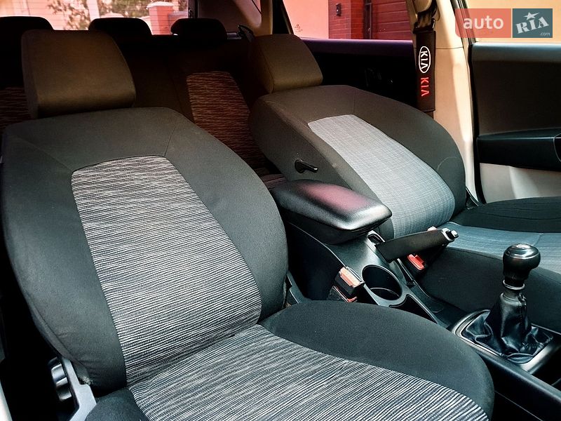 Хэтчбек Kia Ceed 2007 в Ивано-Франковске