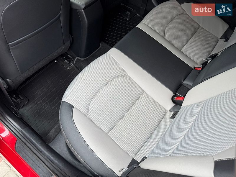 Хэтчбек Kia Ceed 2018 в Киеве