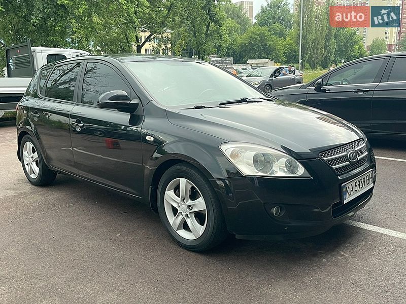 Хэтчбек Kia Ceed 2007 в Киеве