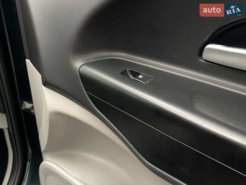 Хэтчбек Kia Ceed 2007 в Киеве
