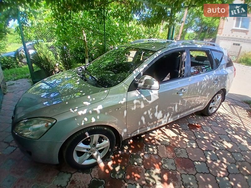 Универсал Kia Ceed 2007 в Казатине