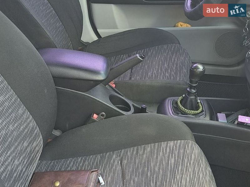 Хэтчбек Kia Ceed 2007 в Обухове