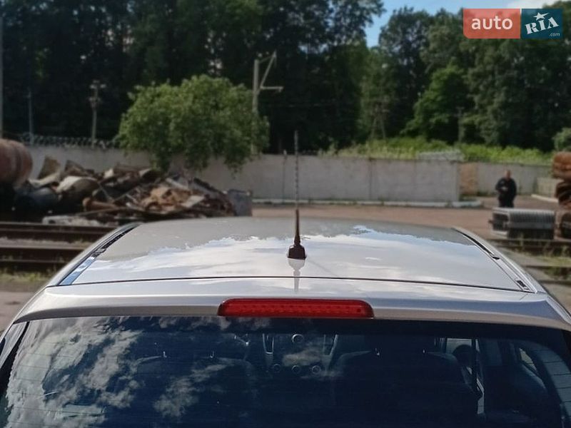 Хэтчбек Kia Ceed 2009 в Коростене