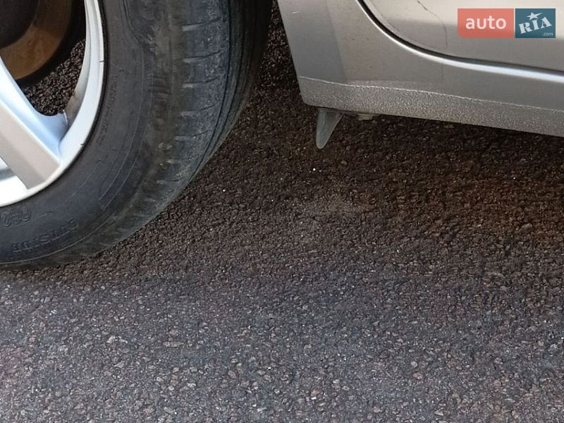 Хэтчбек Kia Ceed 2009 в Коростене