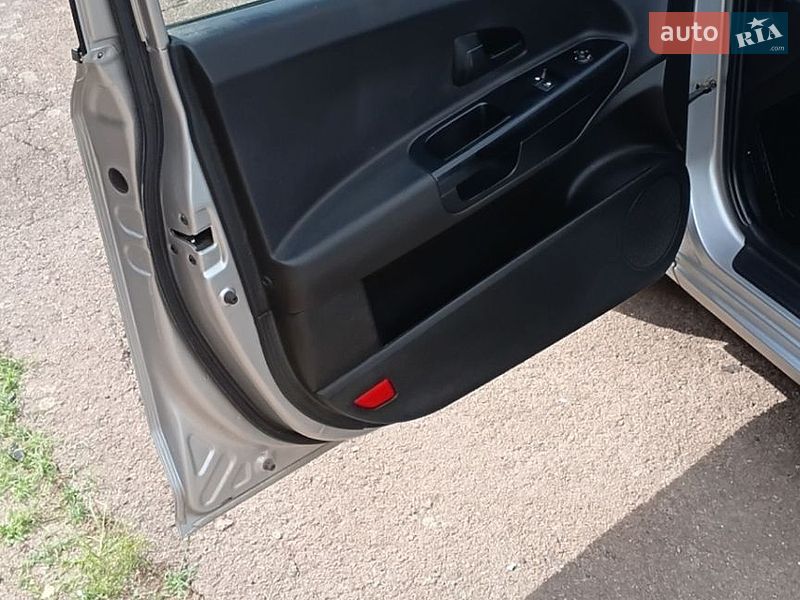 Хэтчбек Kia Ceed 2009 в Коростене
