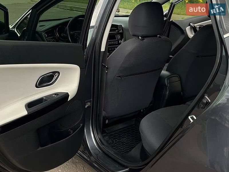Хетчбек Kia Ceed 2016 в Чернігові фото 32 Хетчбек Kia Ceed 2016 в Чернігові