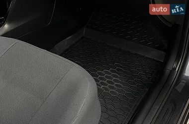 Хетчбек Kia Ceed 2016 в Чернігові фото 27 Хетчбек Kia Ceed 2016 в Чернігові