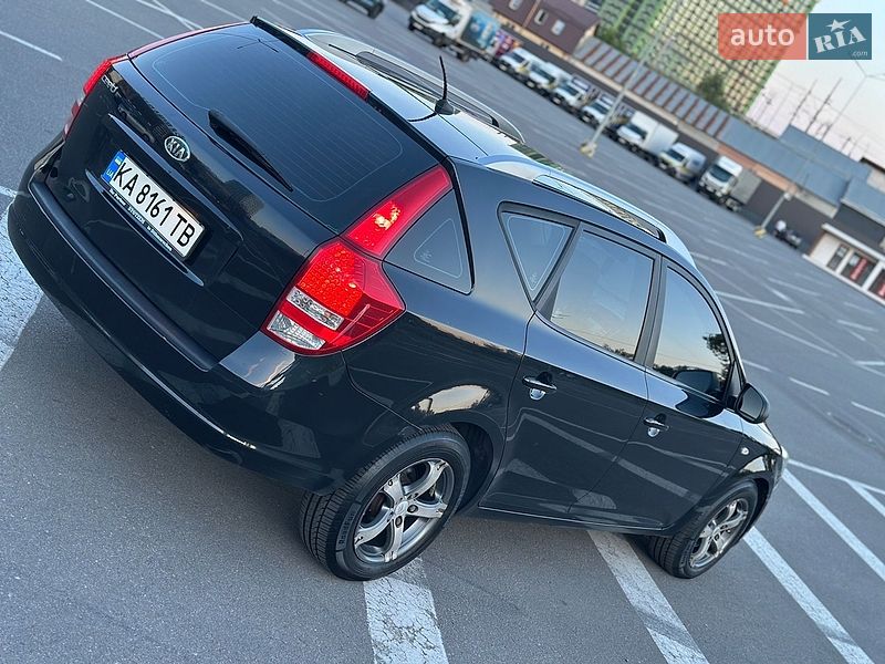 Универсал Kia Ceed 2010 в Киеве