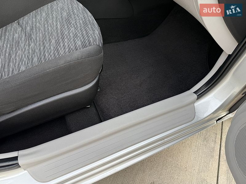 Хетчбек Kia Ceed 2007 в Луцьку фото 29 Хетчбек Kia Ceed 2007 в Луцьку