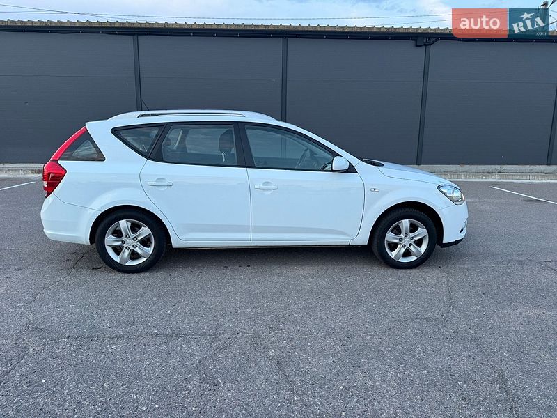 Универсал Kia Ceed 2012 в Белой Церкви