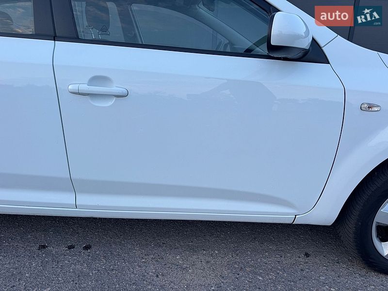 Универсал Kia Ceed 2012 в Белой Церкви