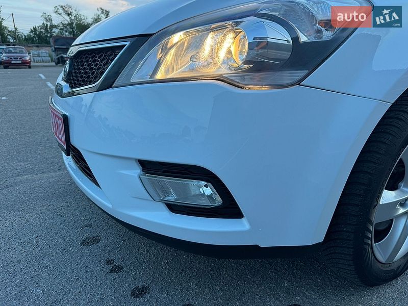 Универсал Kia Ceed 2012 в Белой Церкви