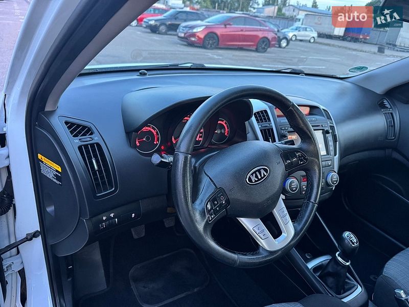 Универсал Kia Ceed 2012 в Белой Церкви