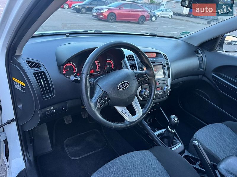 Универсал Kia Ceed 2012 в Белой Церкви