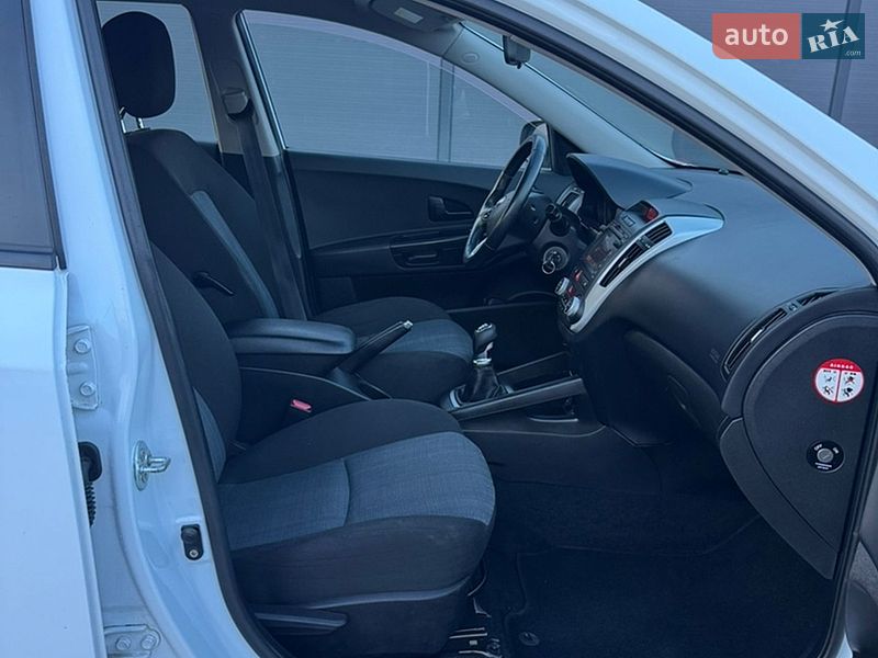 Универсал Kia Ceed 2012 в Белой Церкви