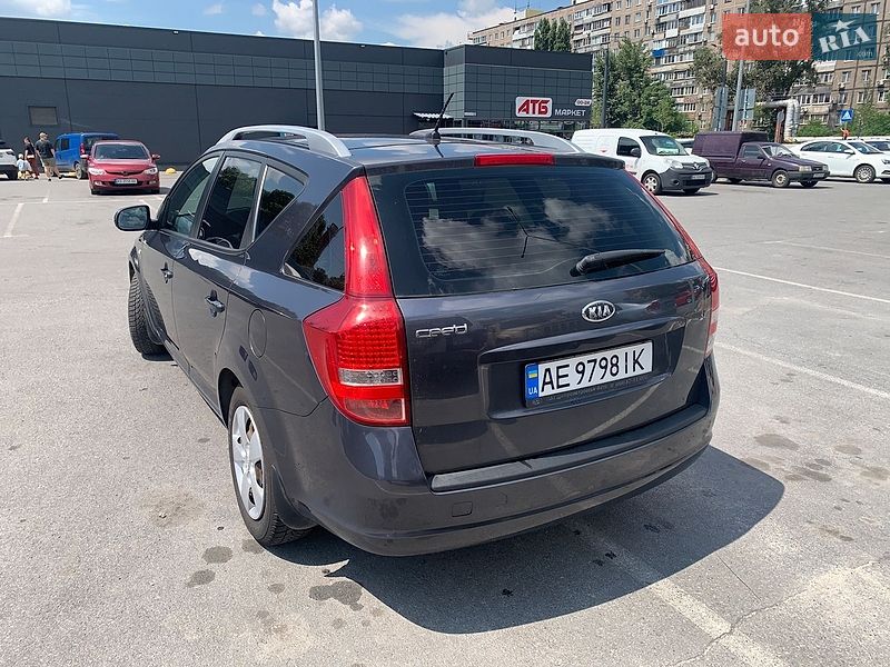 Универсал Kia Ceed 2012 в Днепре