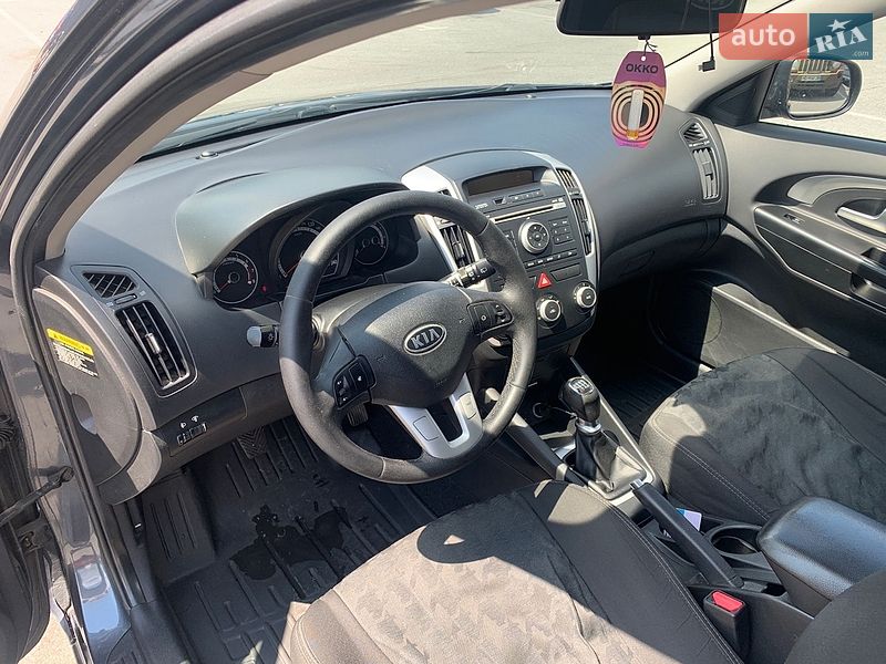 Универсал Kia Ceed 2012 в Днепре