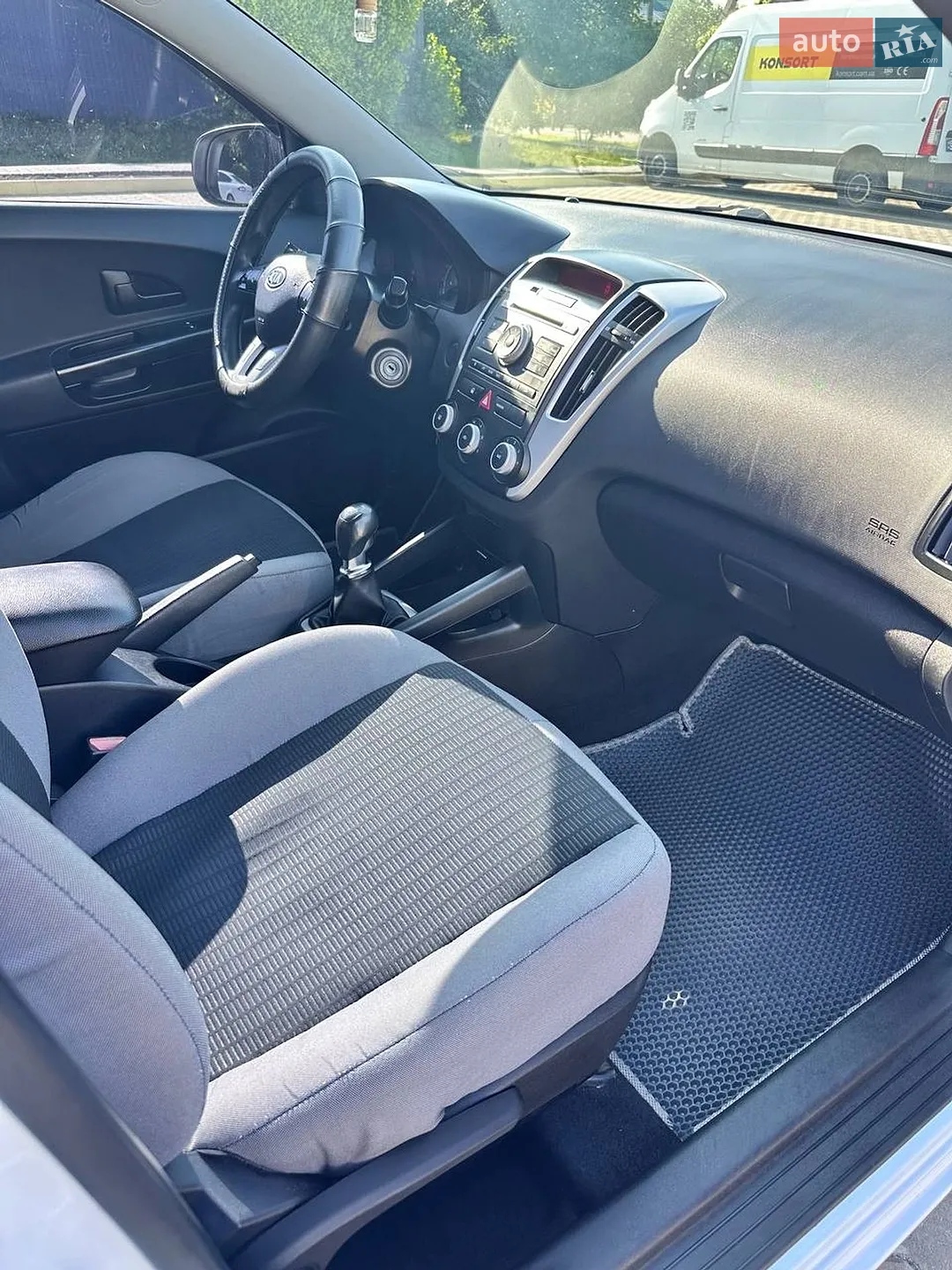 2010 Kia Cee'd - мініатюра 15