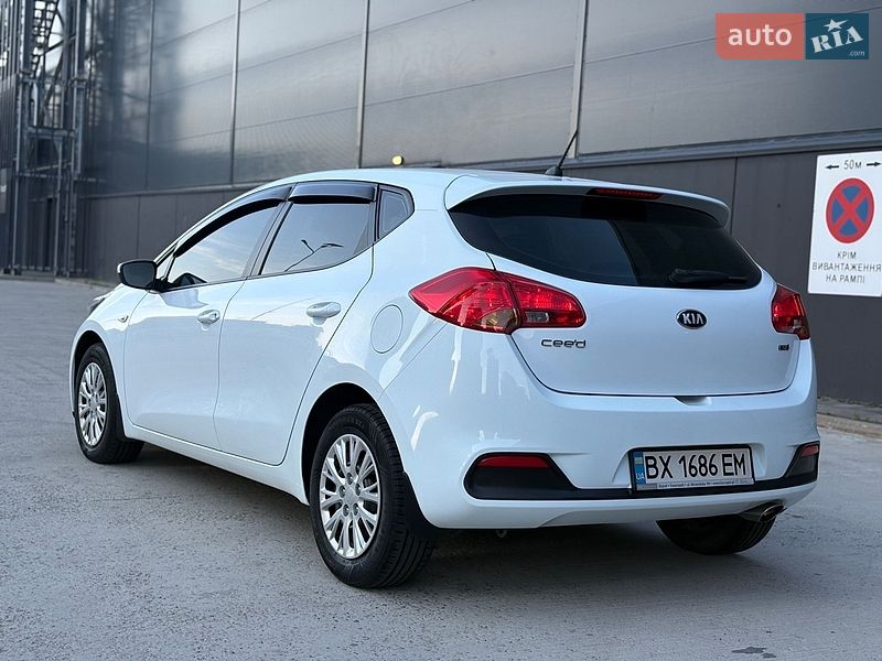 Хетчбек Kia Ceed 2012 в Києві фото 41 Хетчбек Kia Ceed 2012 в Києві