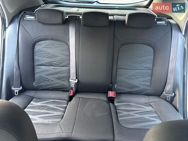 Хетчбек Kia Ceed 2012 в Києві фото 61 Хетчбек Kia Ceed 2012 в Києві