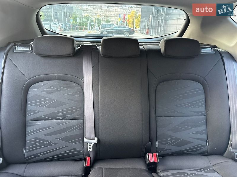 Хетчбек Kia Ceed 2012 в Києві фото 72 Хетчбек Kia Ceed 2012 в Києві