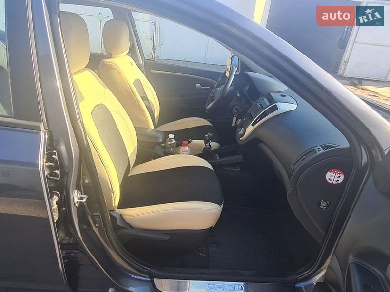 Універсал Kia Ceed 2010 в Одесі
