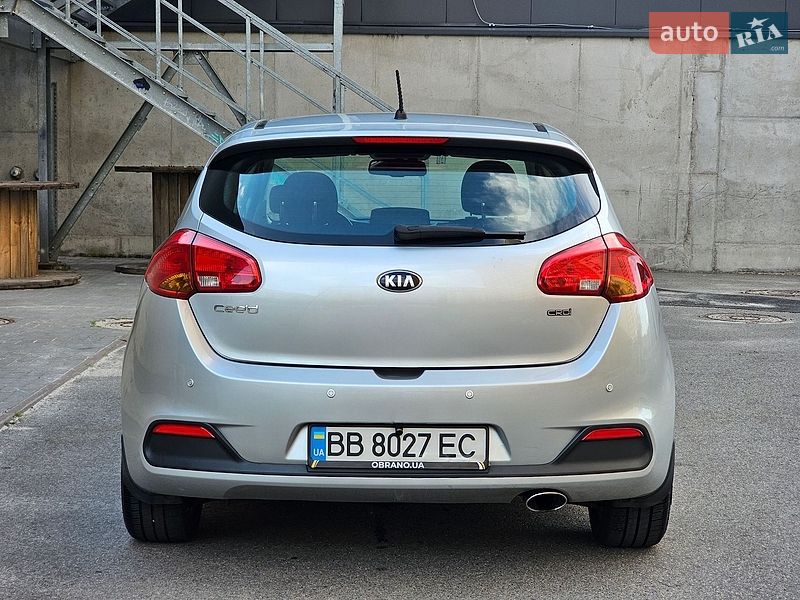 Хетчбек Kia Ceed 2015 в Києві