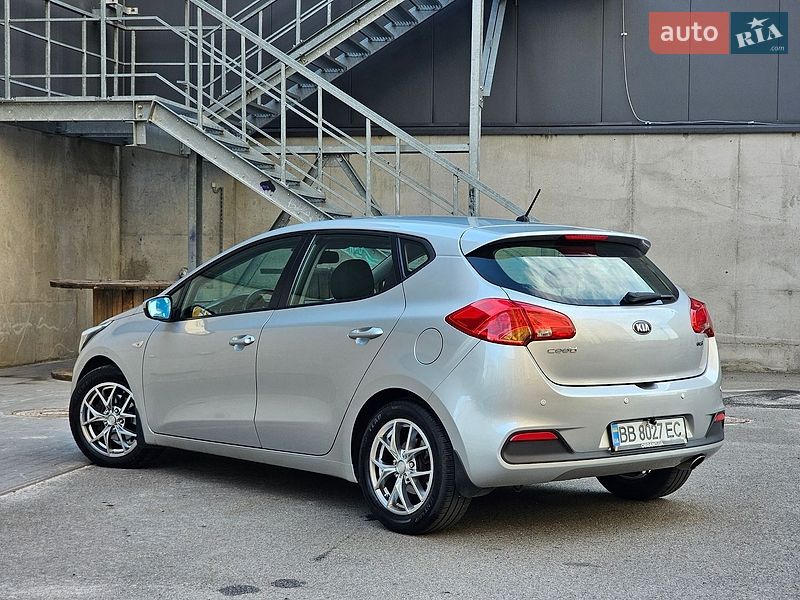 Хетчбек Kia Ceed 2015 в Києві