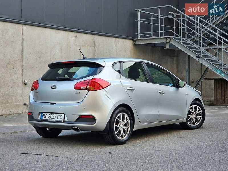Хетчбек Kia Ceed 2015 в Києві